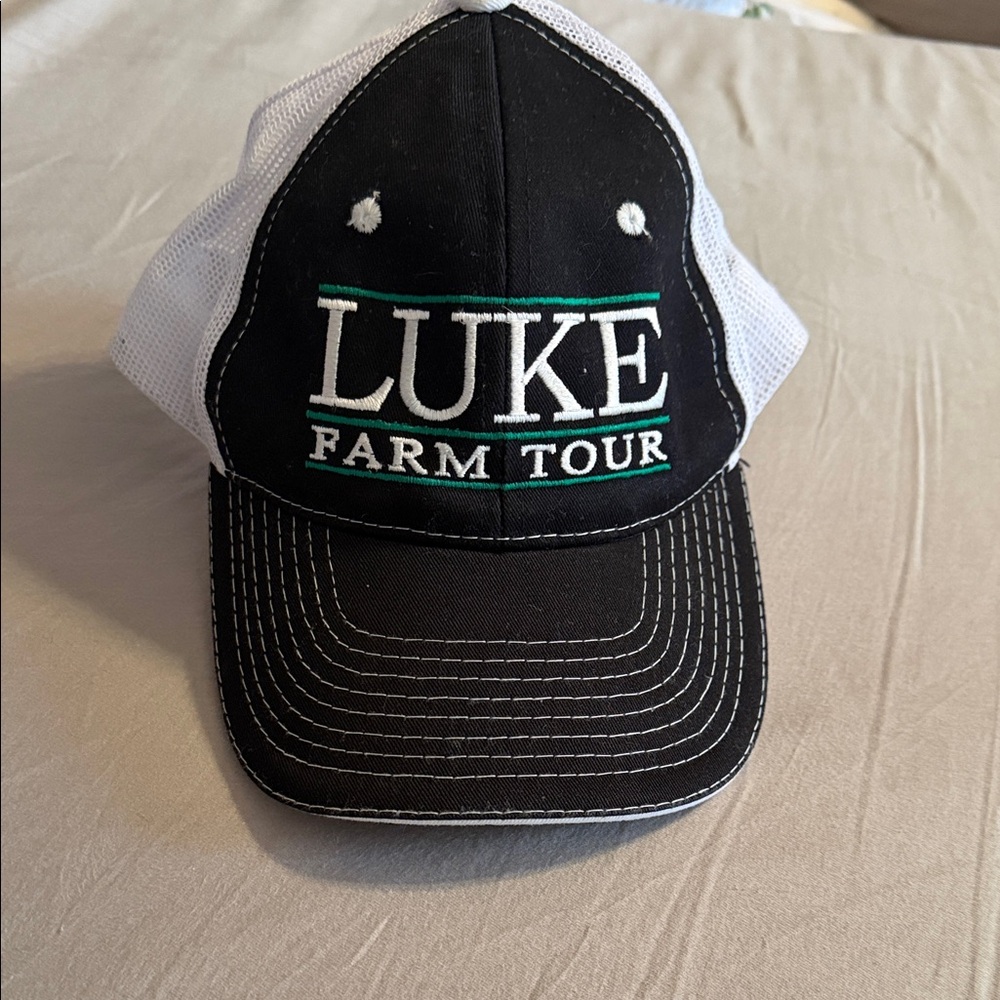 Black and White Farm Tour Cap